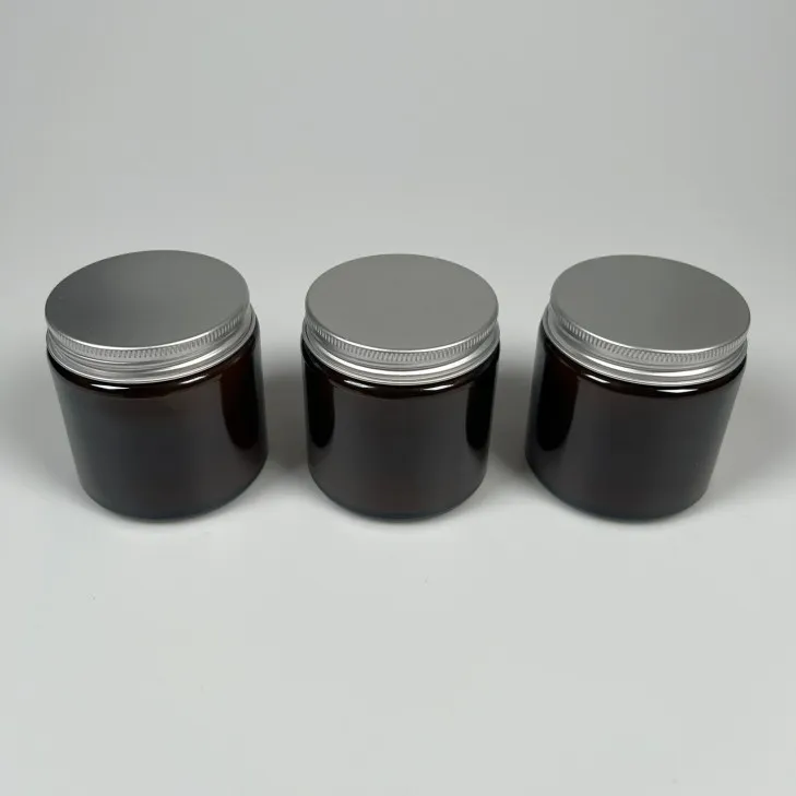 Świeca sojowa zapachowa w szkle brązowym - bawełniany knot 120 ml